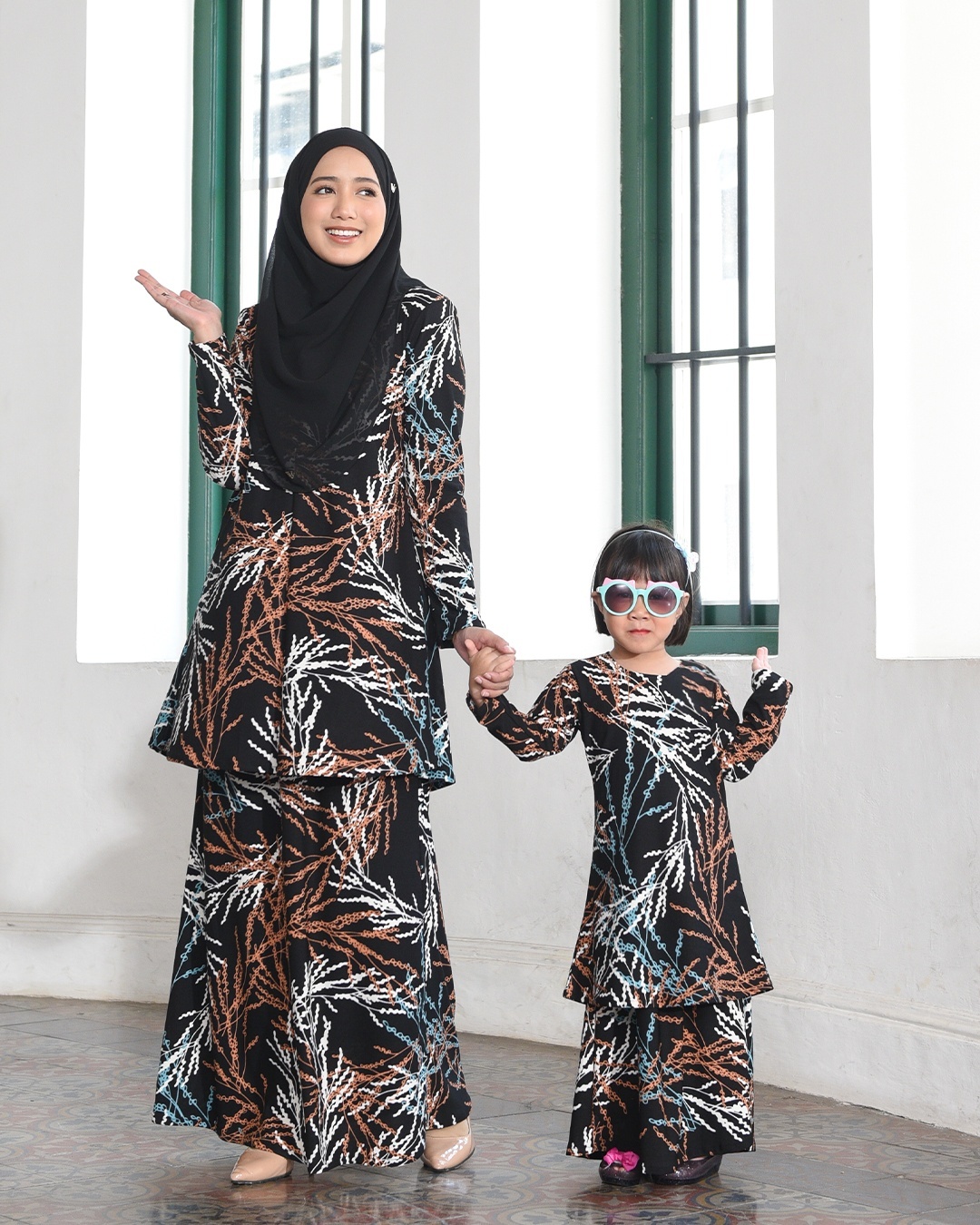 Kurung Lara – Muscari Black