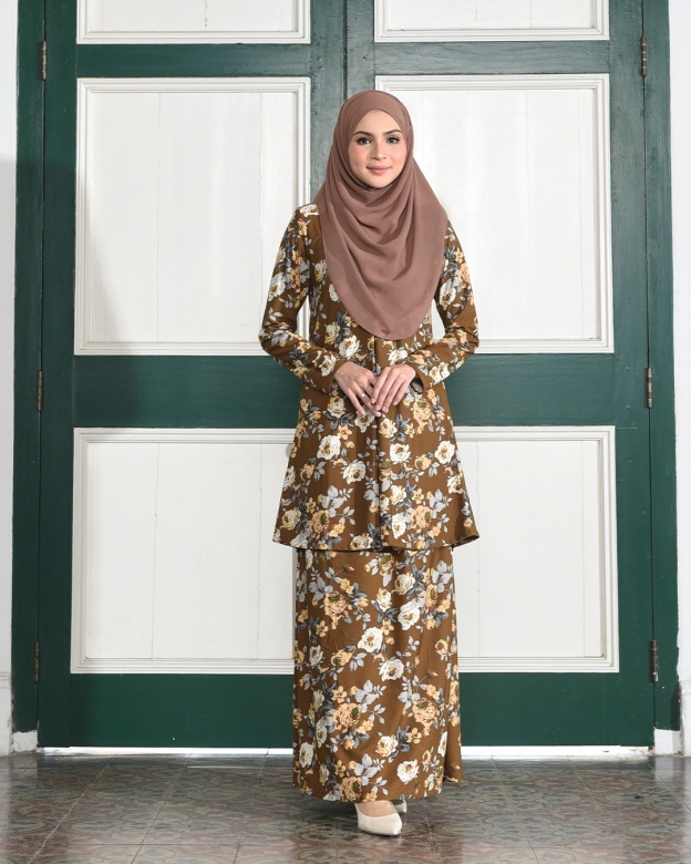 Kurung Lara – Peony Brown