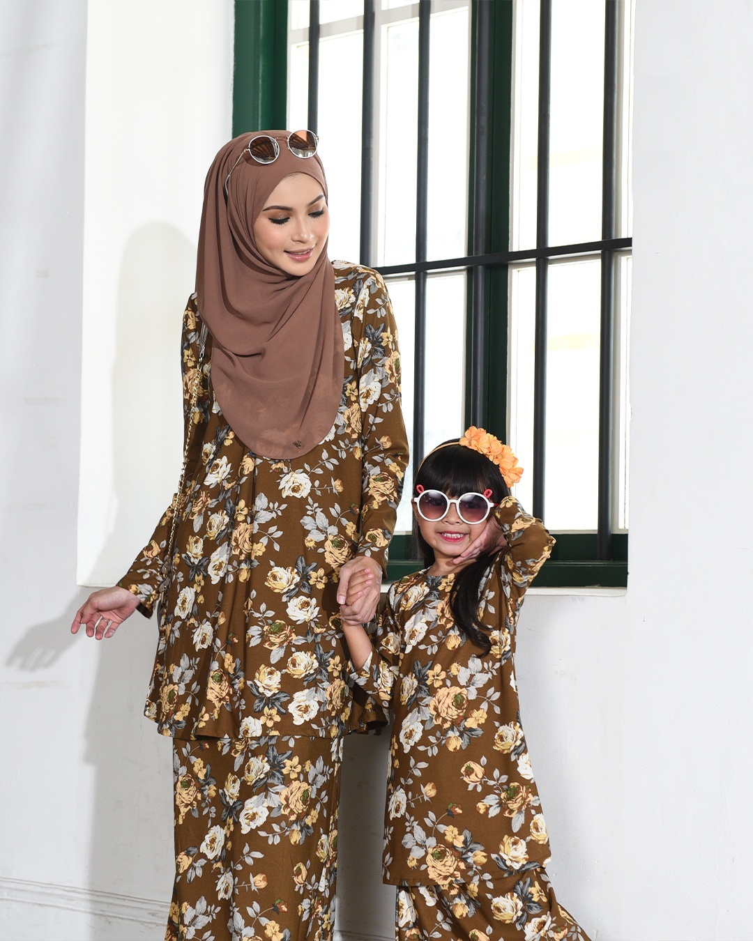 Kurung Lara – Peony Brown