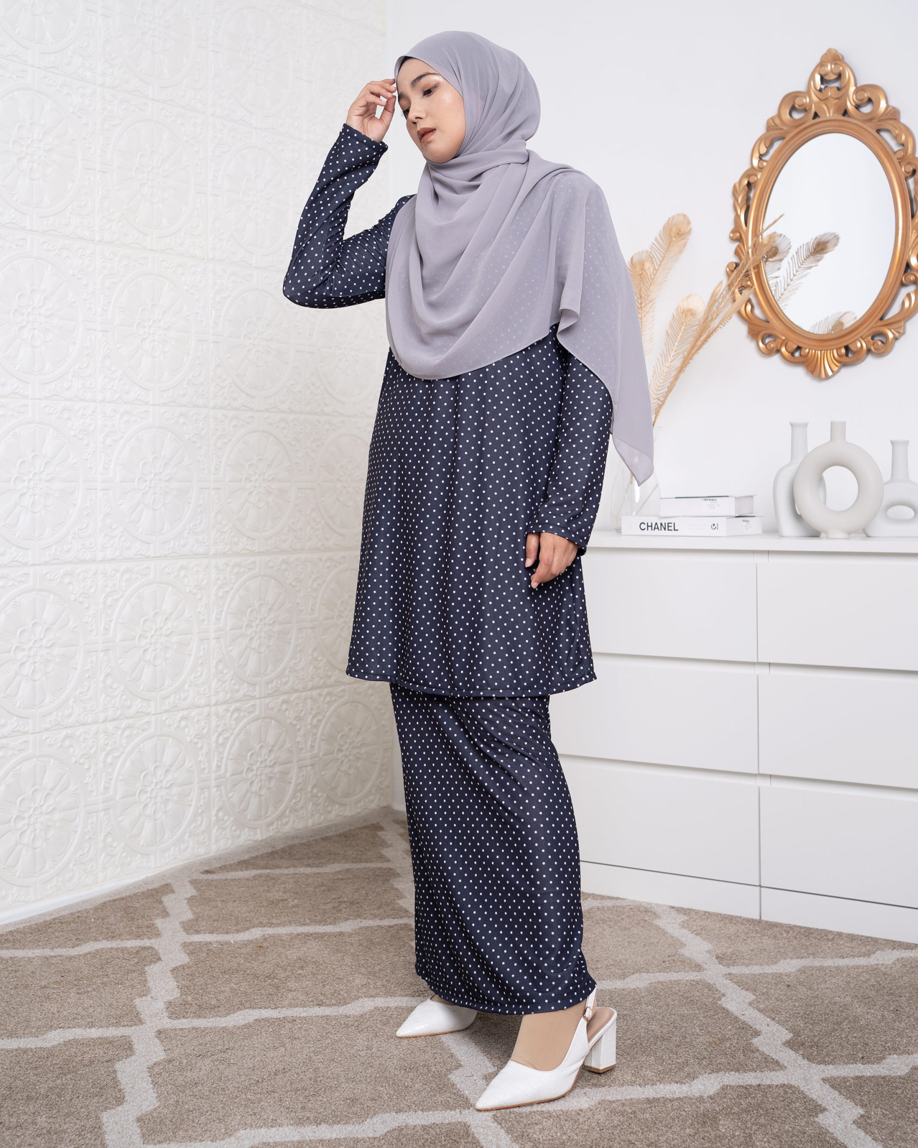 Baju Kurung Lara 2.0 - Polka Black