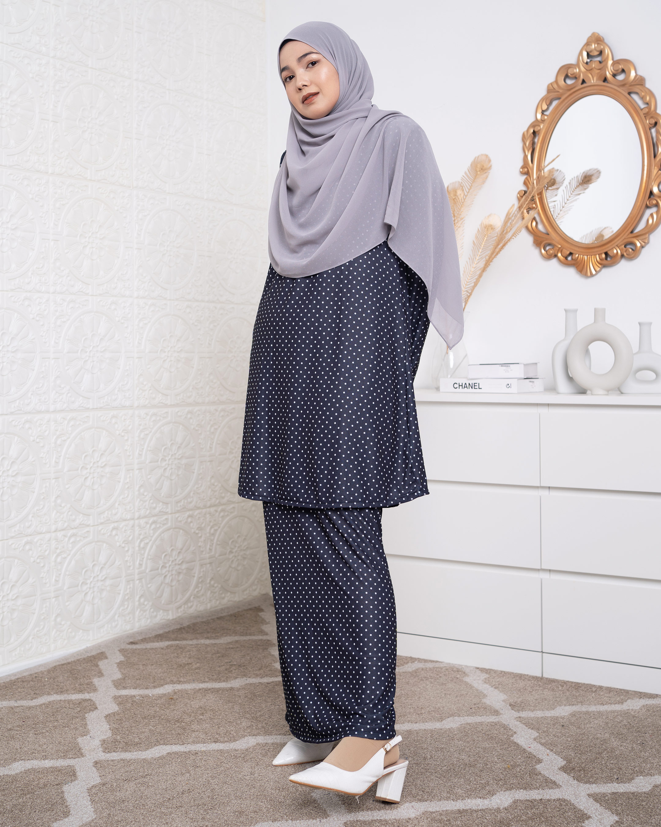 Baju Kurung Lara 2.0 - Polka Black