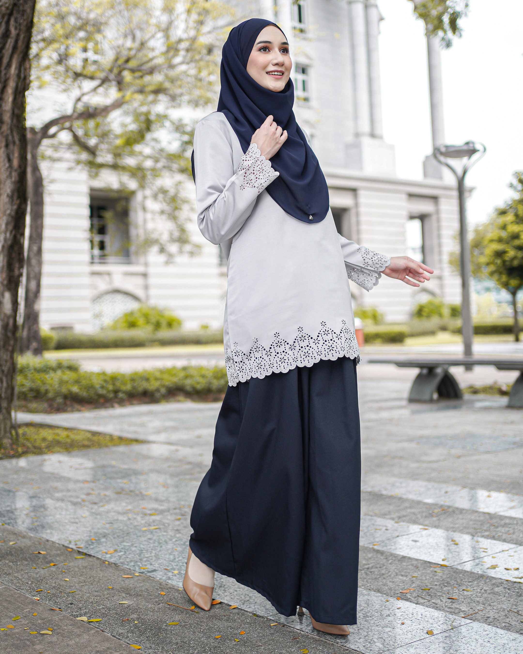 Blouse Lasercut Allena - Light  Grey