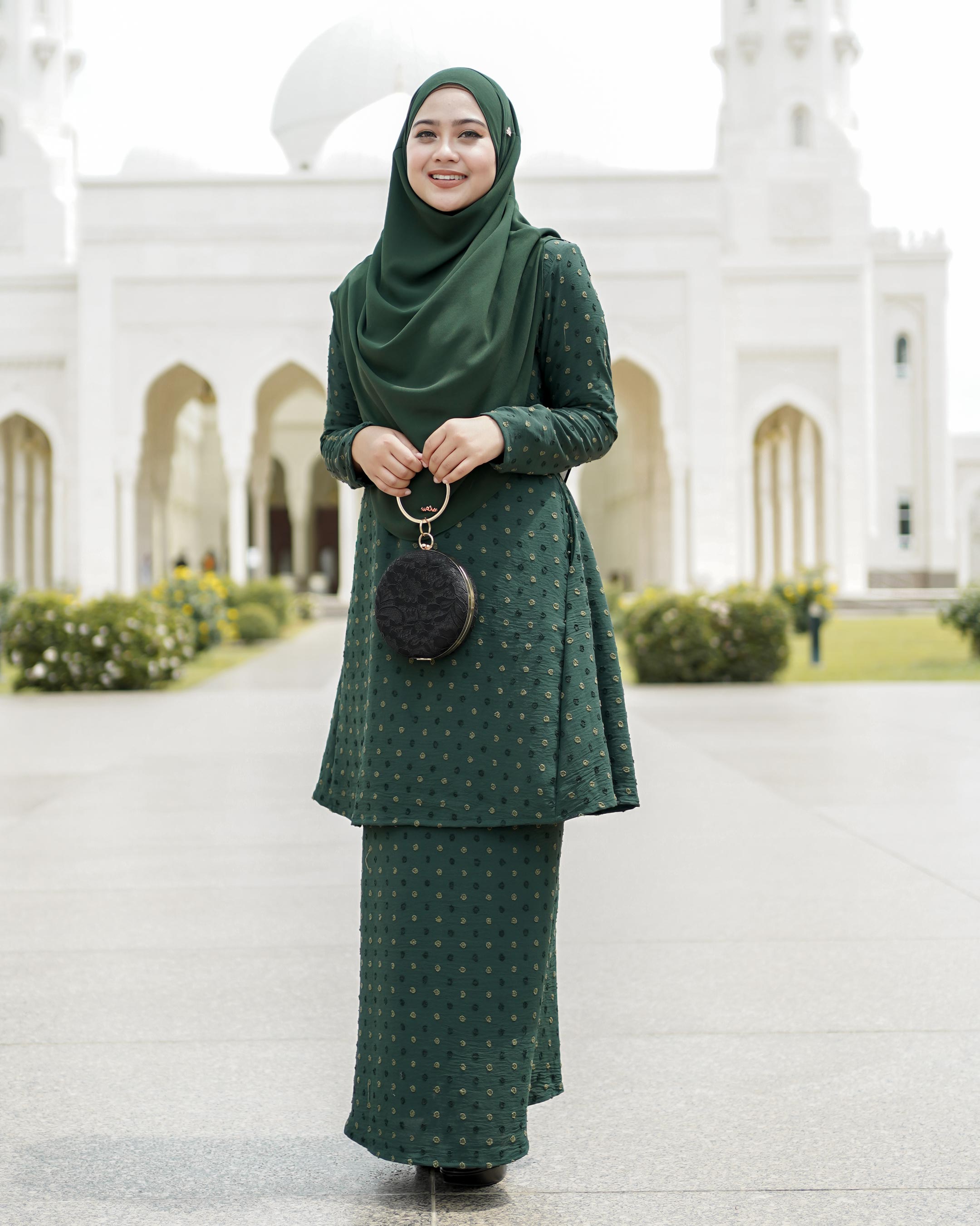 Baju Kurung Pahang Latisha