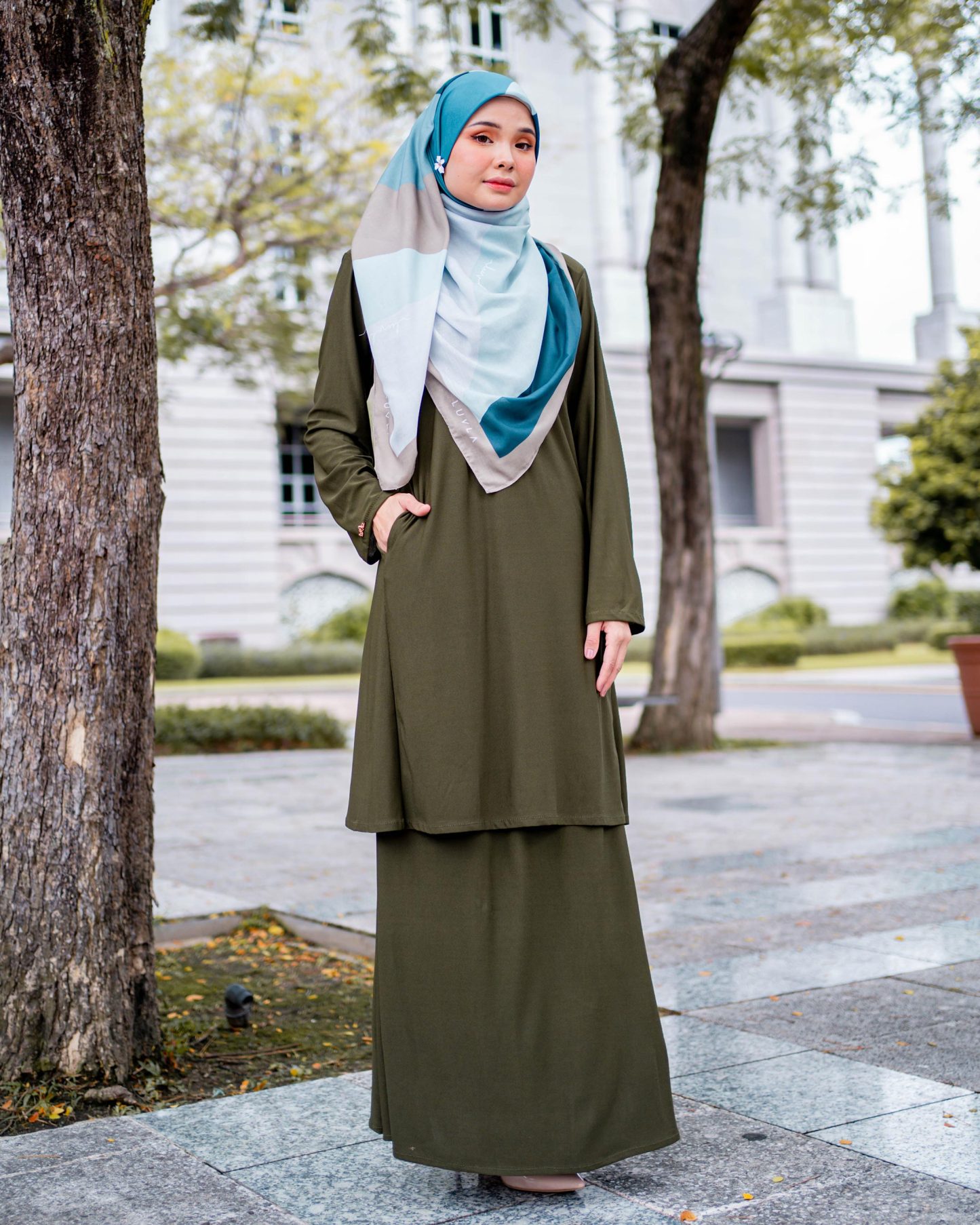 Baju Kurung Pahang Laura Plain 4.0 - Olive Green