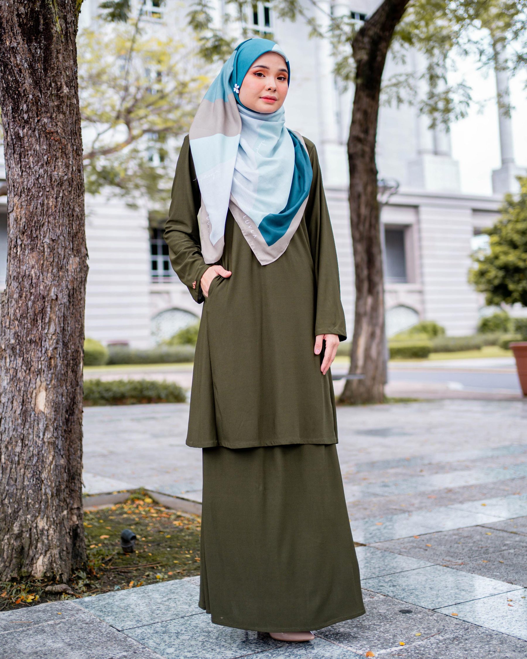 Baju Kurung Pahang Laura Plain 4.0 - Olive Green