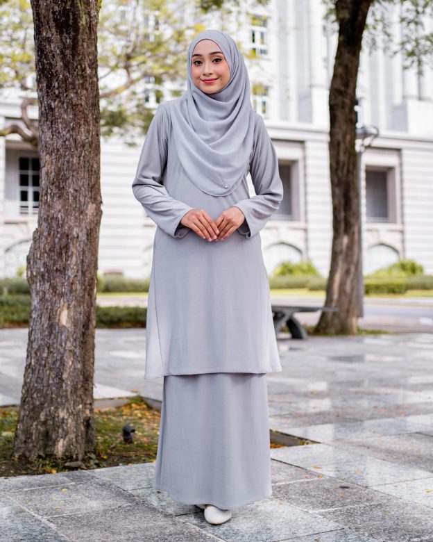 Baju Kurung Pahang Laura Plain 4.0 - Silver Grey
