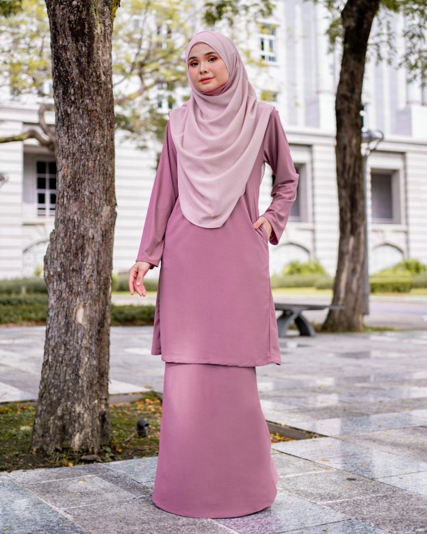Baju Kurung Pahang Laura Plain 4.0 - Taffy Pink
