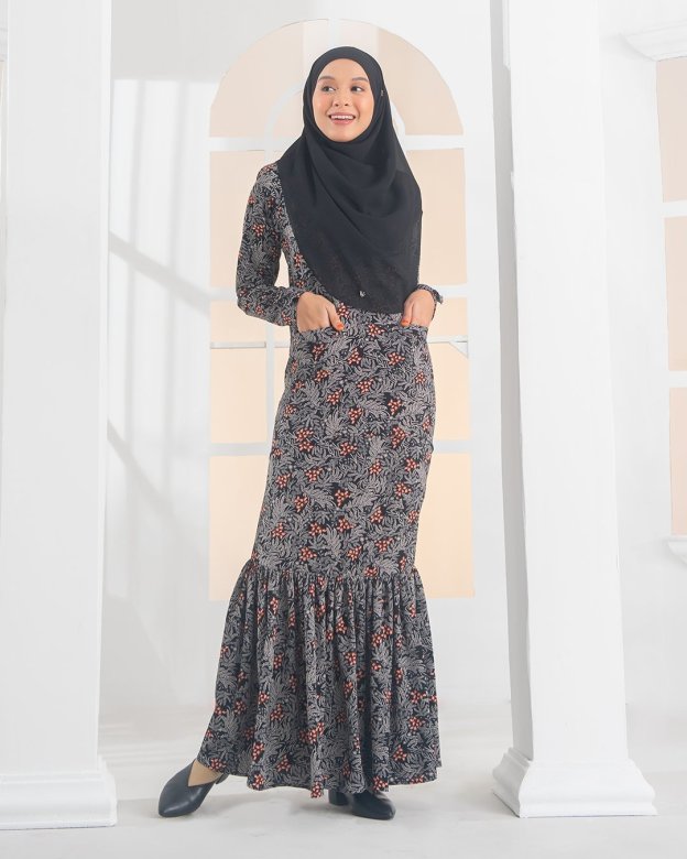 Baju Kurung Livia Laluna X MCC - Midnight Black