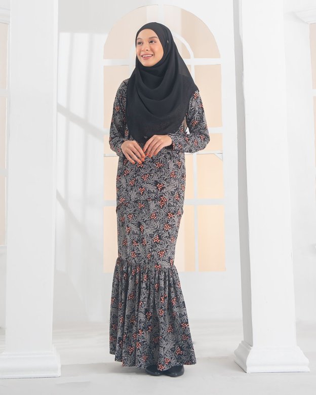 Baju Kurung Livia Laluna X MCC - Midnight Black