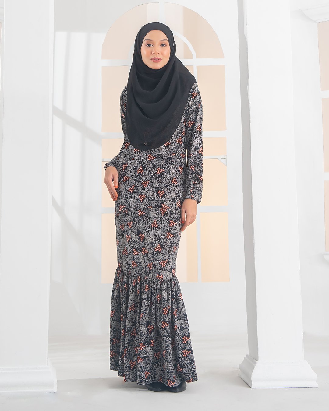 Baju Kurung Livia Laluna X MCC - Midnight Black