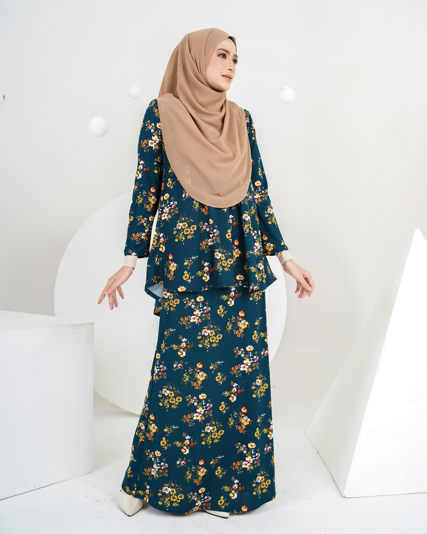 Baju Kurung Lola Printed 2.0 - Dianthus Pine