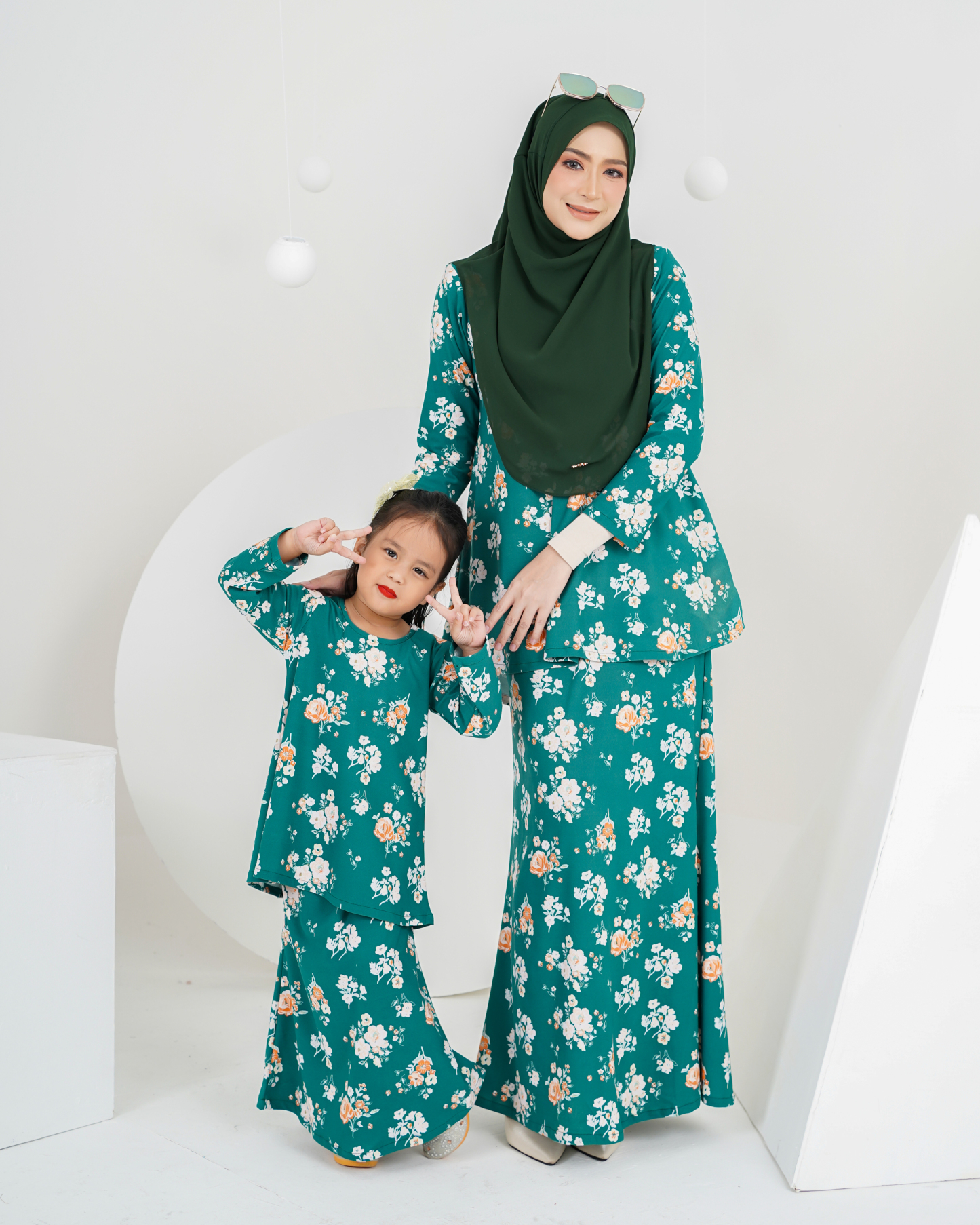 Baju Kurung Lola Printed 2.0 - Vardia Emerald