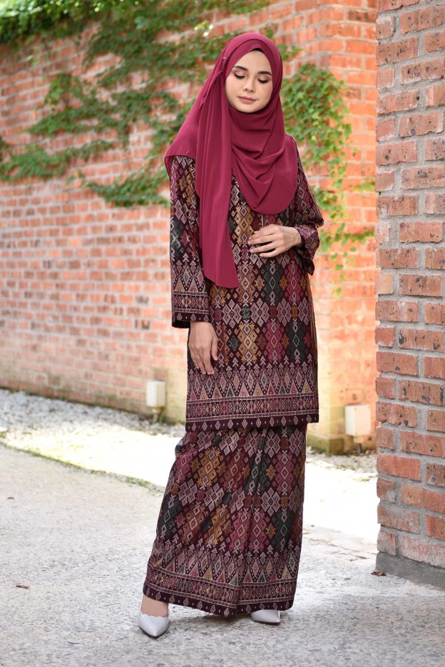 Baju Kurung Songket Luella - Deep Maroon