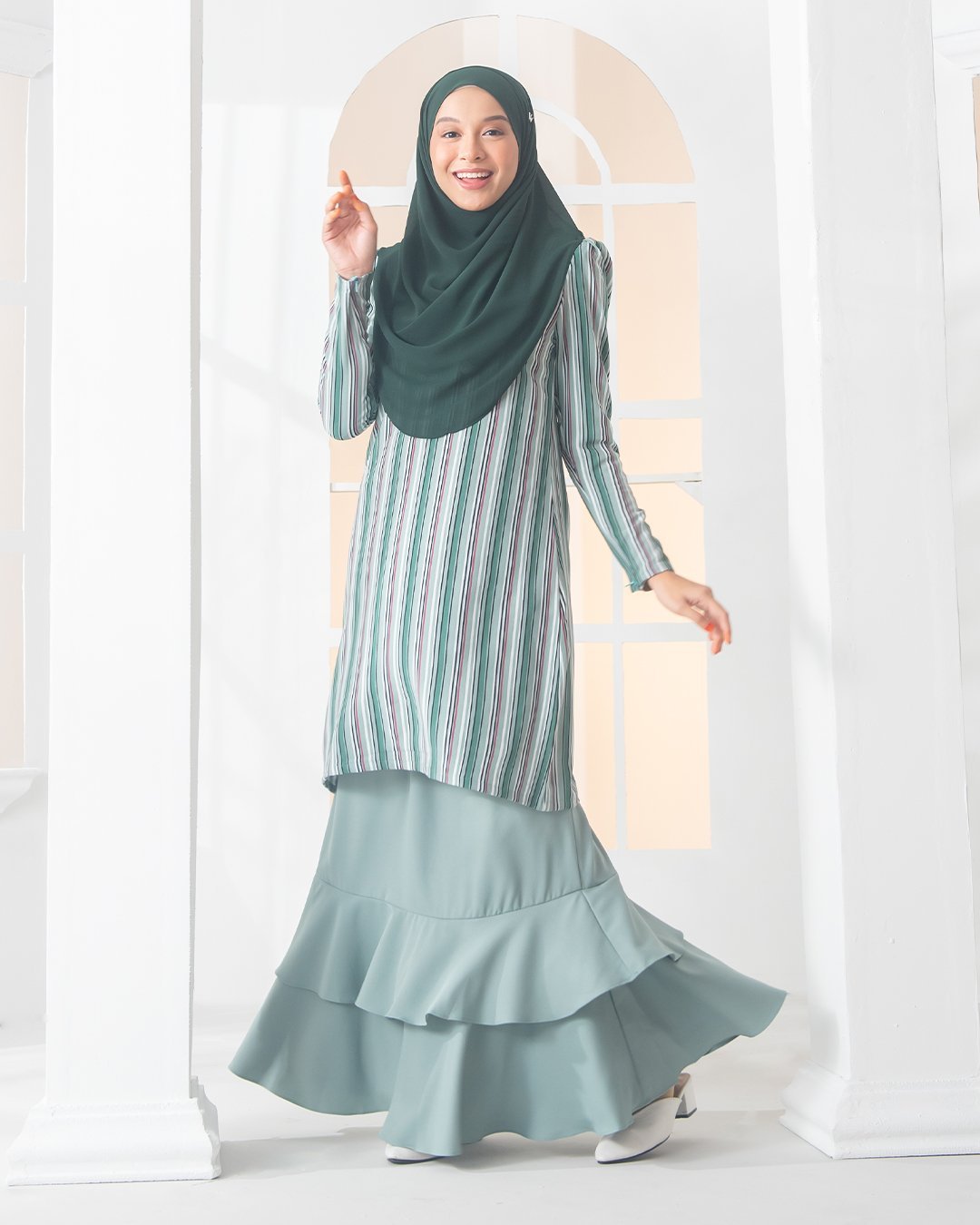 Baju Kurung Moden Puffy Luna Laluna X MCC – Bud Green