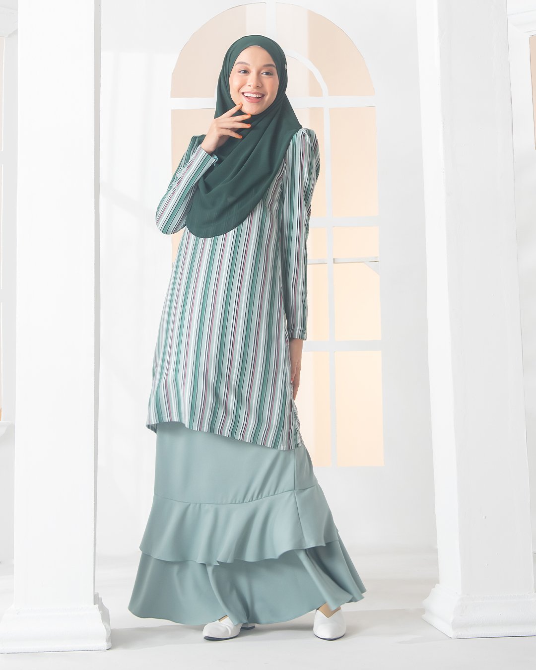 Baju Kurung Moden Puffy Luna Laluna X MCC – Bud Green
