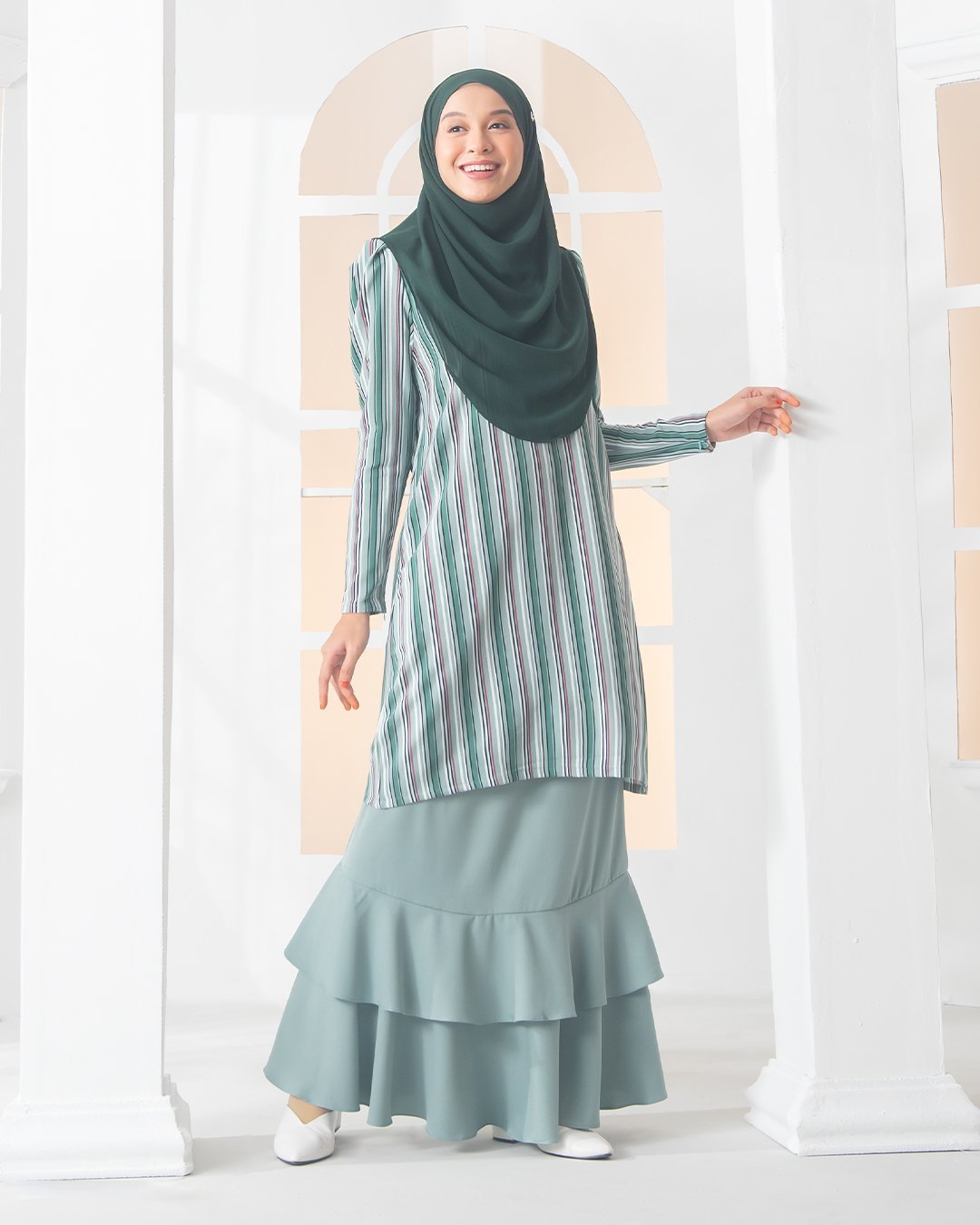 Baju Kurung Moden Puffy Luna Laluna X MCC – Bud Green