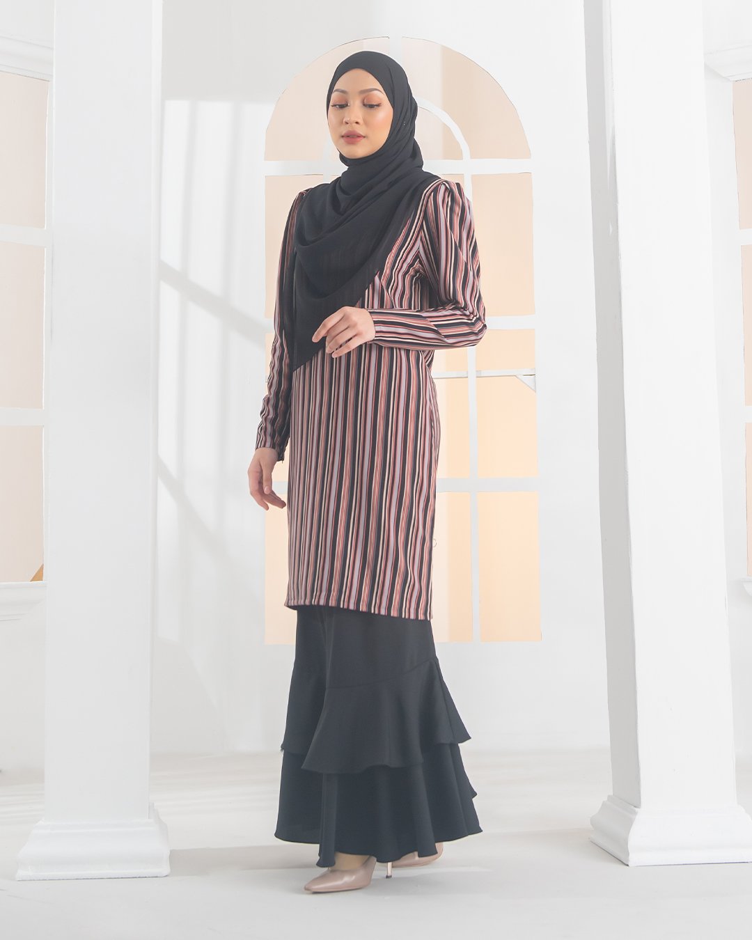 Baju Kurung Moden Puffy Luna Laluna X MCC – Classic Black
