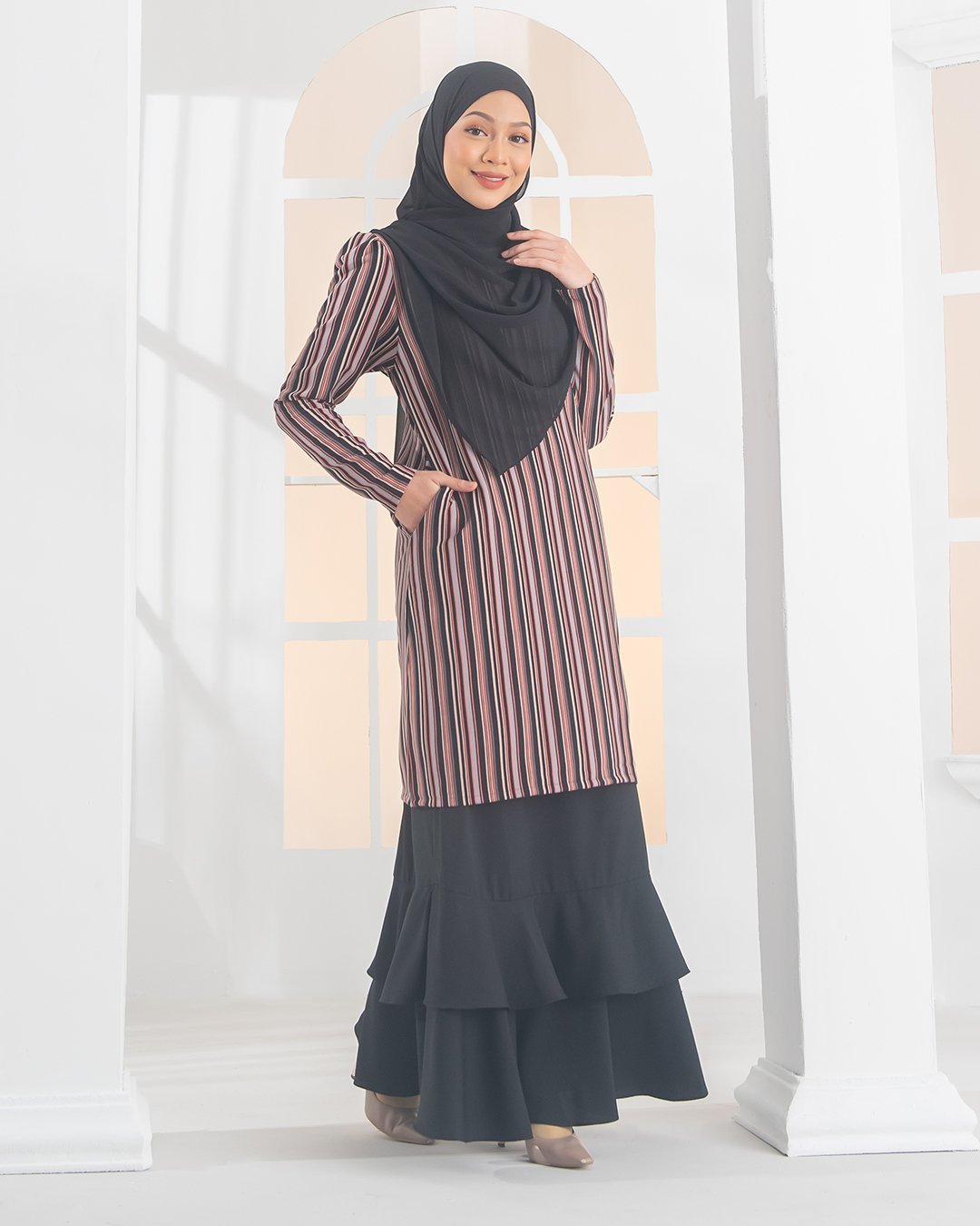 Baju Kurung Moden Puffy Luna Laluna X MCC – Classic Black
