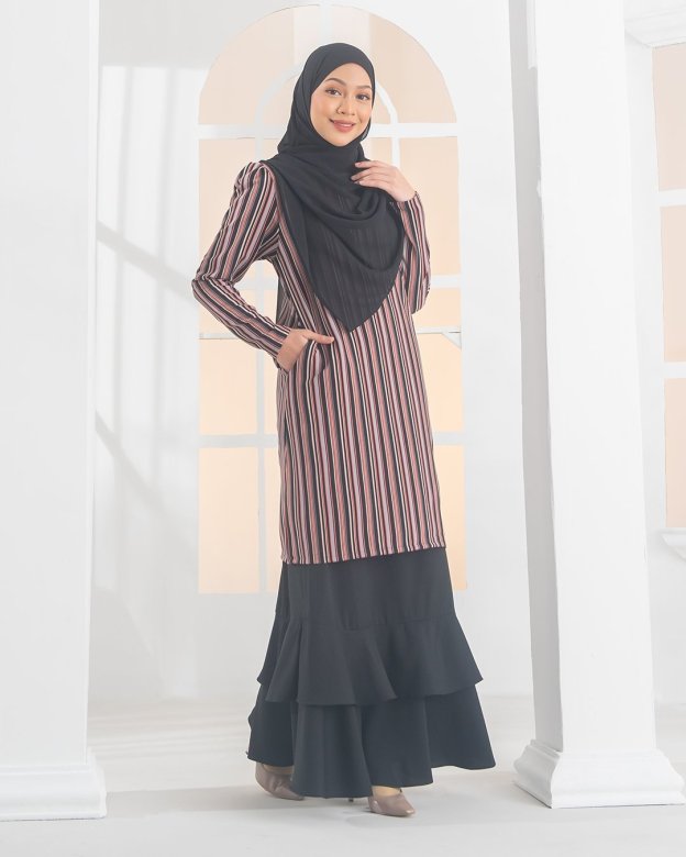 Baju Kurung Moden Puffy Luna Laluna X MCC – Classic Black