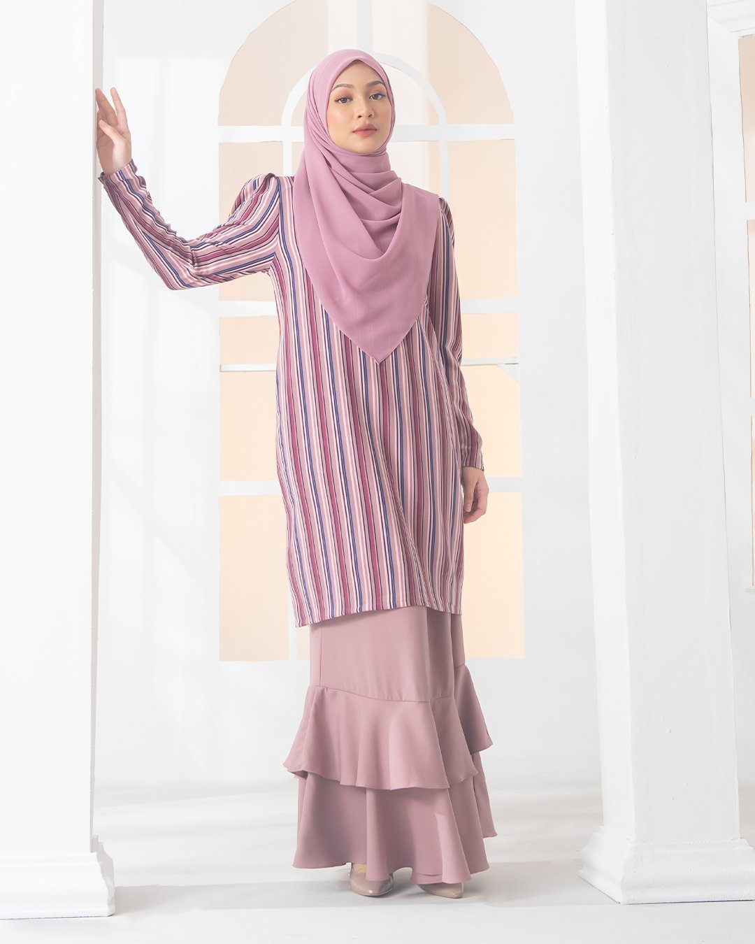 Baju Kurung Moden Puffy Luna Laluna X MCC – Dusty Pink