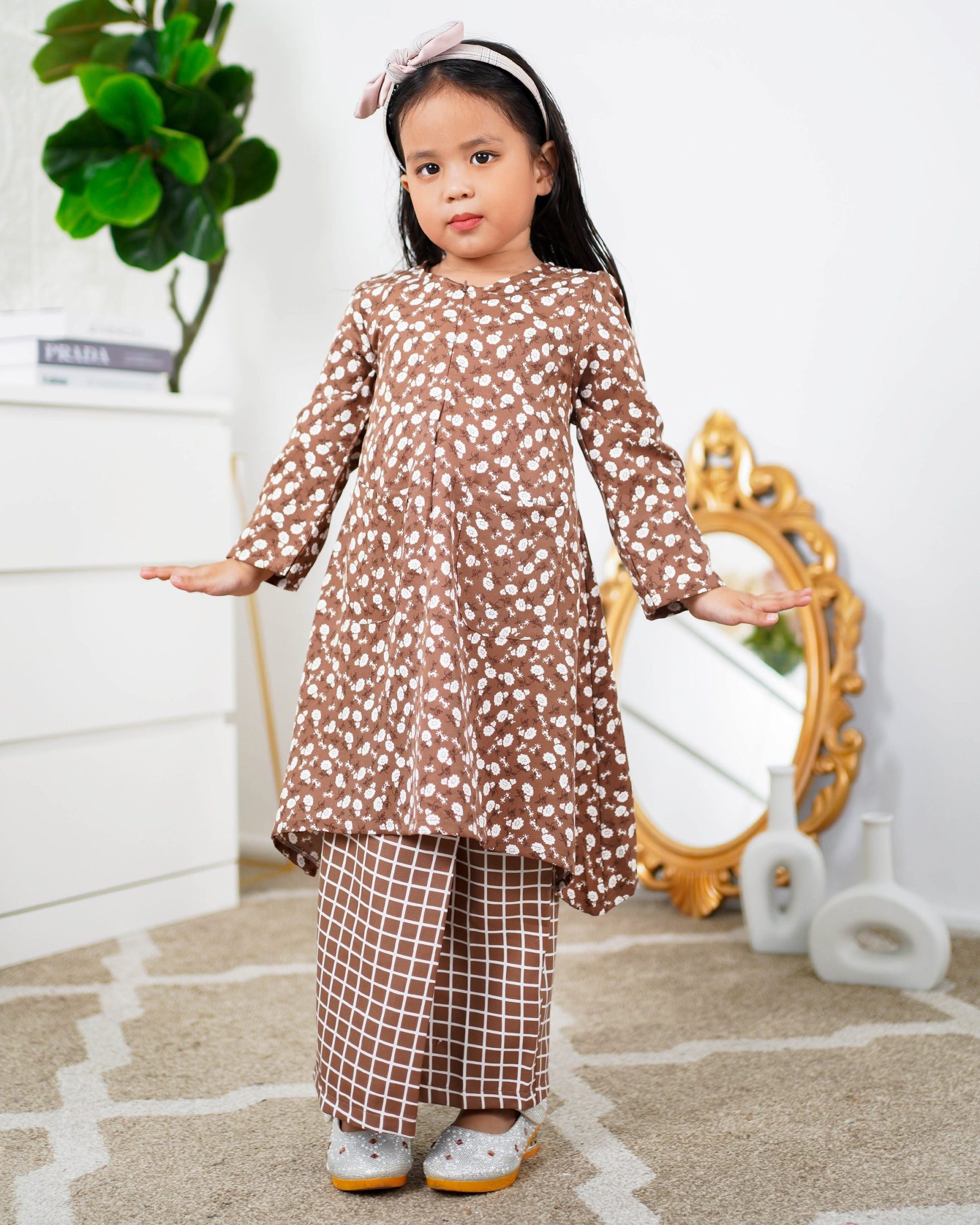 Baju Kurung Pahang Lusla Kids Laluna X MCC - Milo Brown