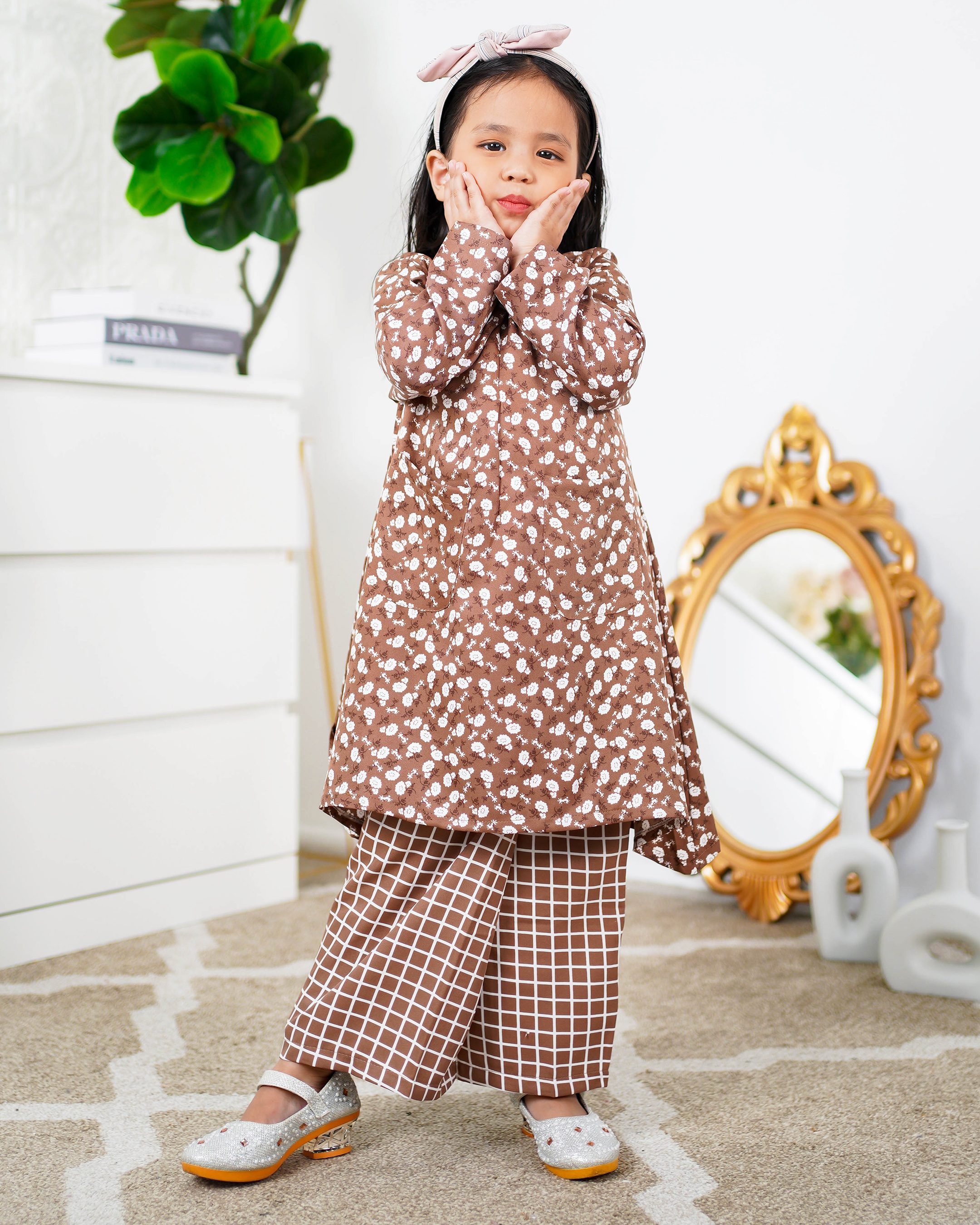 Baju Kurung Pahang Lusla Kids Laluna X MCC - Milo Brown