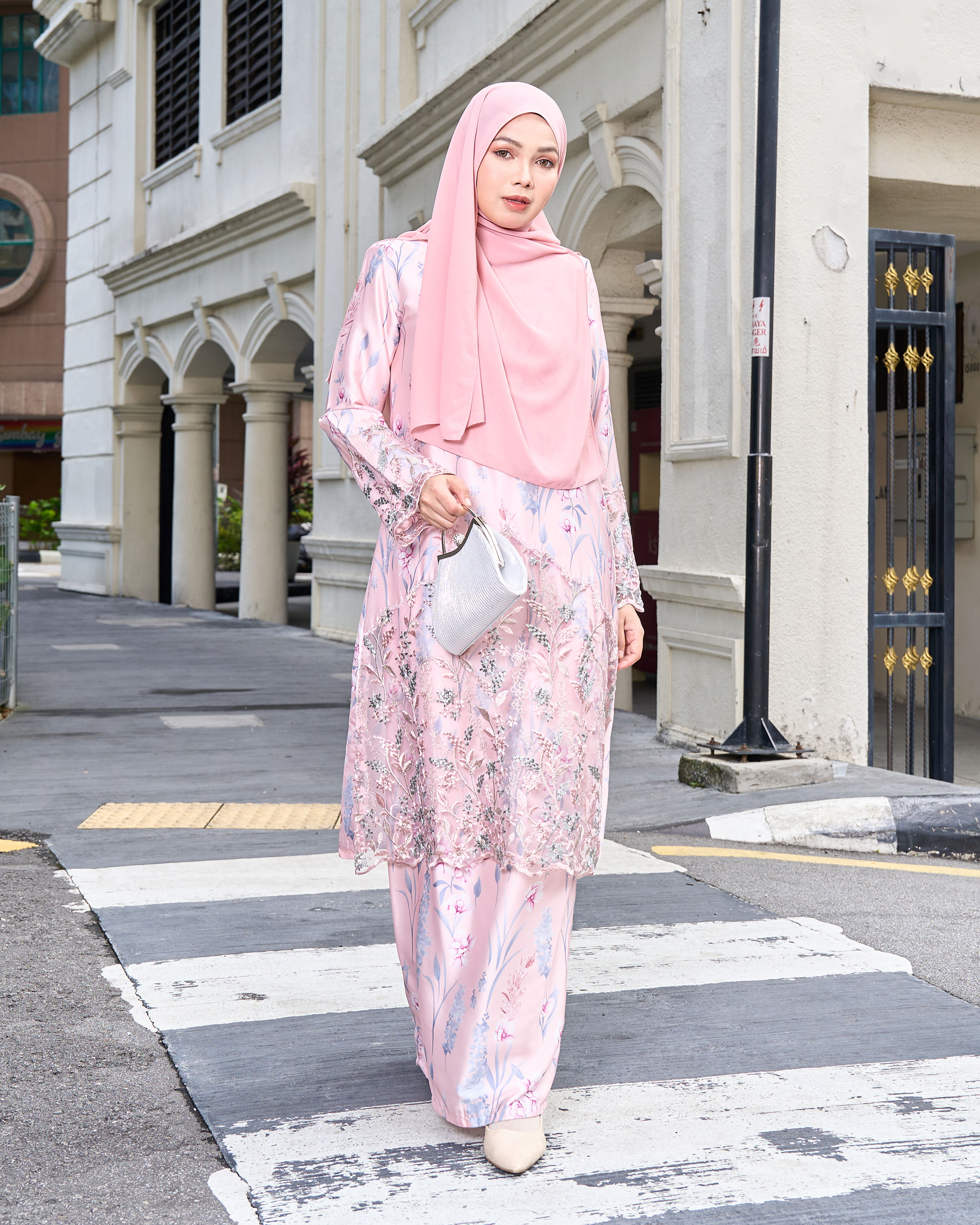 Baju Kurung Moden Sulam Lace Maryam - Yuna