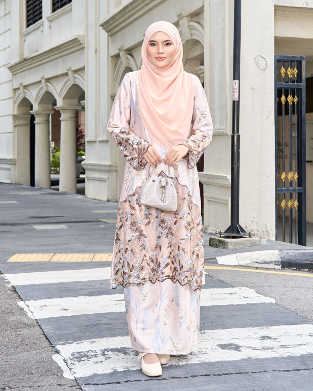 Baju Kurung Moden Sulam Lace Maryam - Yuna