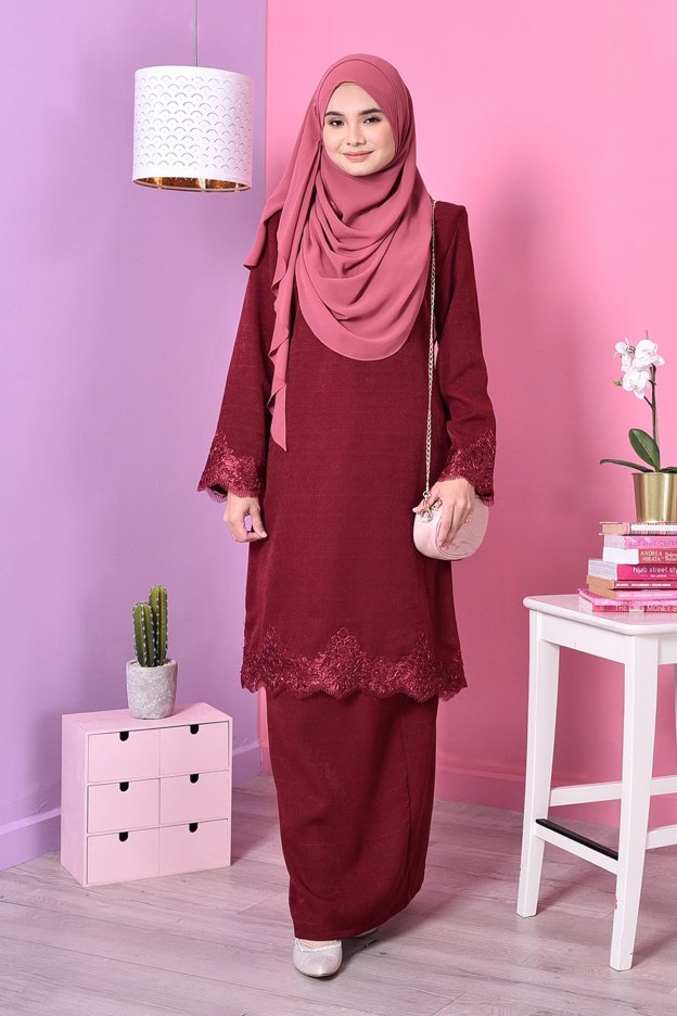 Baju Kurung Lace Mazola - Ruby Maroon