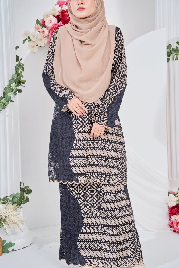 Baju Kurung Moden Batik Puteri Lana Laluna X MCC - Black Shadow