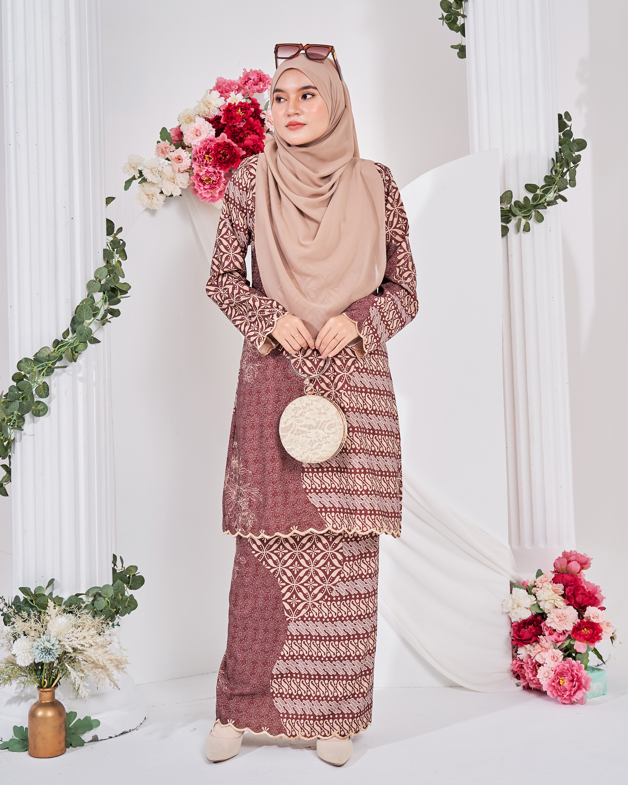 Baju Kurung Moden Batik Puteri Lana Laluna X MCC