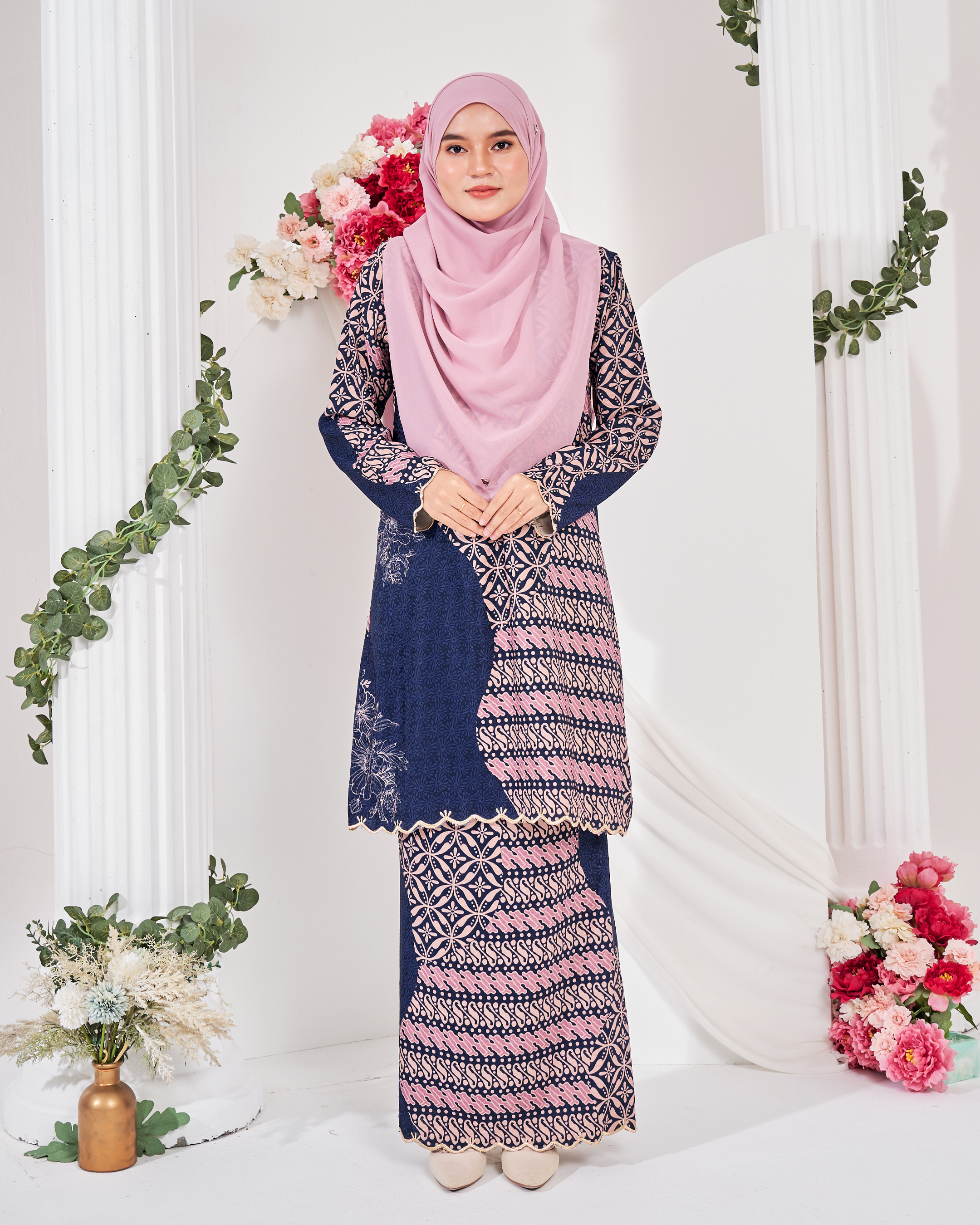 Baju Kurung Moden Batik Puteri Lana Laluna X MCC