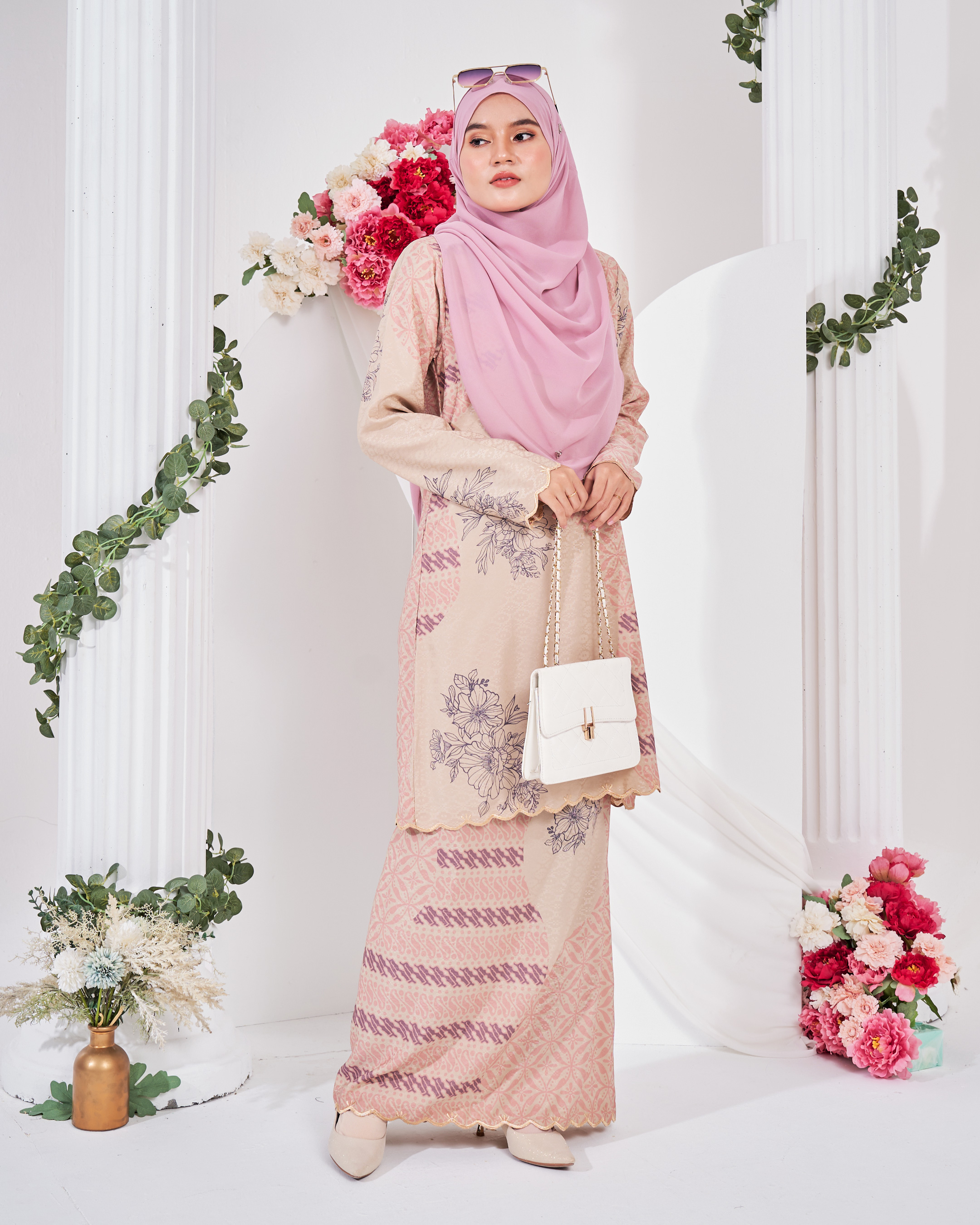 Baju Kurung Moden Batik Puteri Lana Laluna X MCC