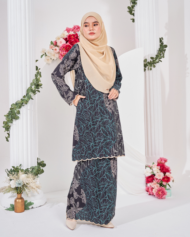 Baju Kurung Moden Batik Puteri Lea Laluna X MCC - Black Seaweed