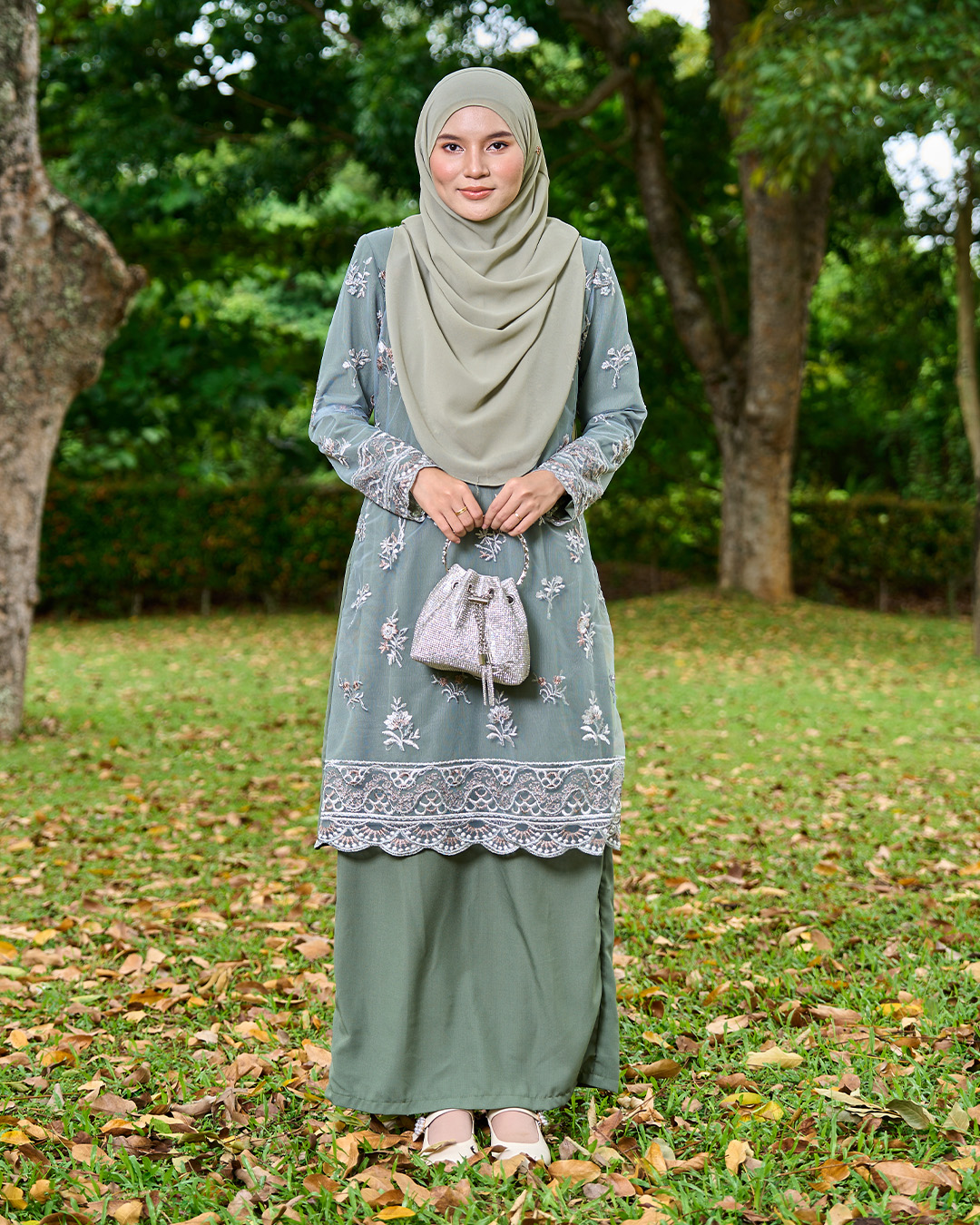 Baju Kurung Embroidery Lace Mahika