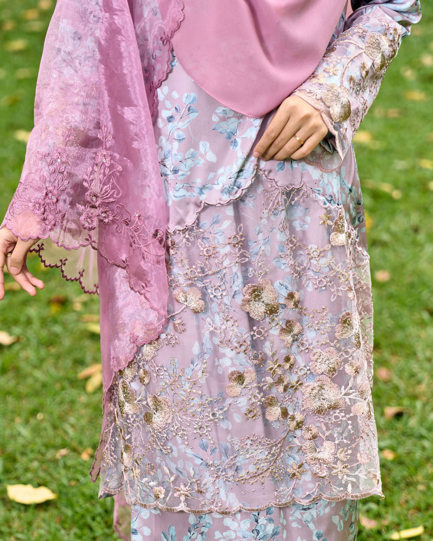 Baju Kurung Moden Sulam Lace Maryam - Malika