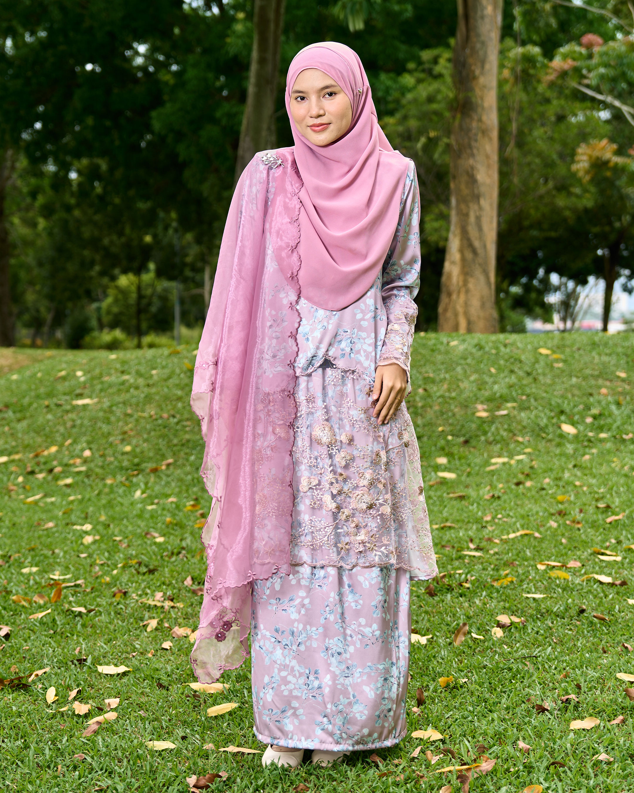 Baju Kurung Moden Sulam Lace Maryam - Malika