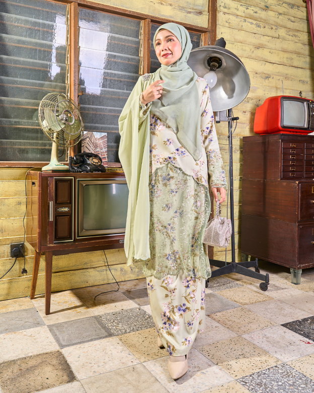 Baju Kurung Moden Sulam Lace Maryam - Lunara