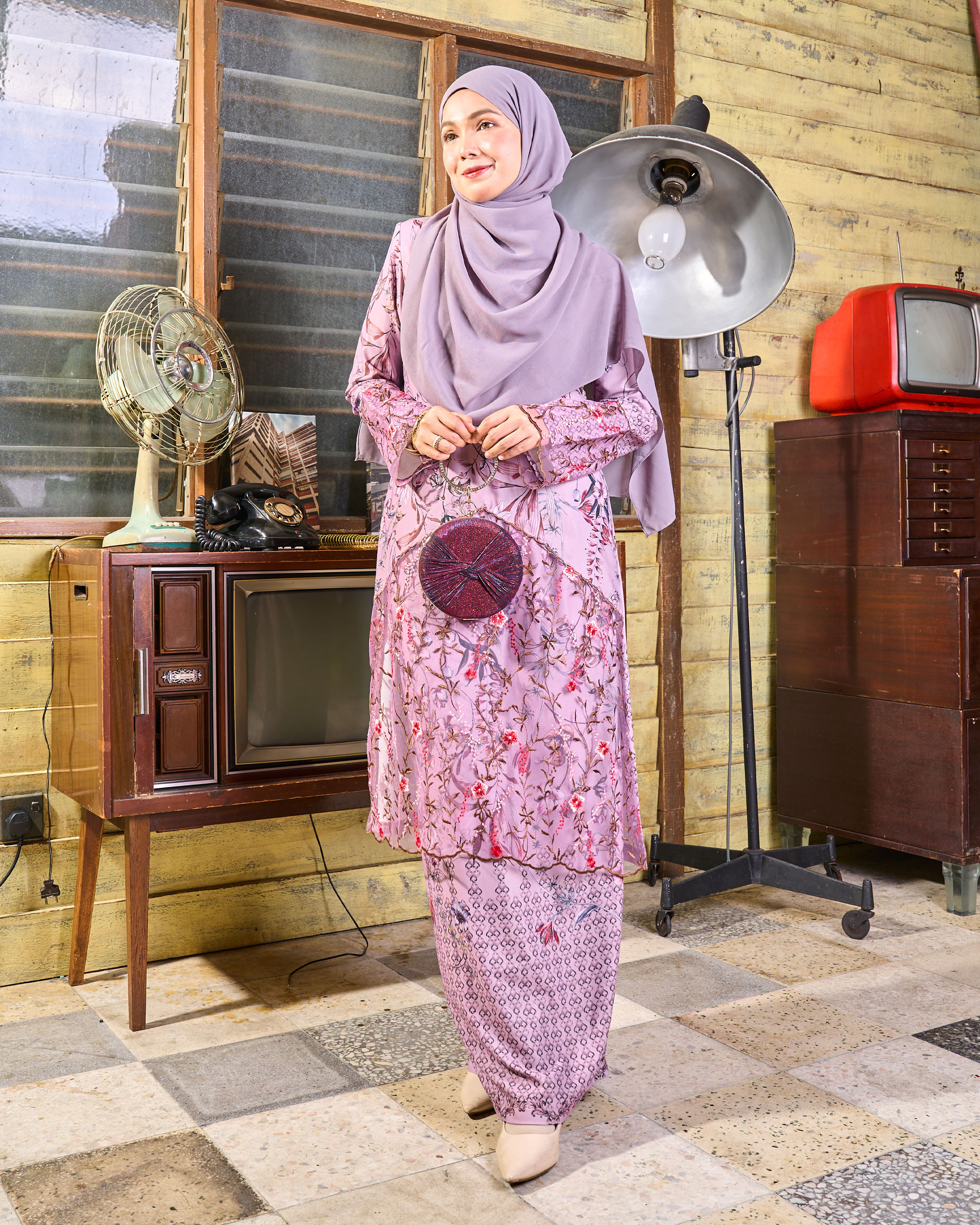 Baju Kurung Moden Sulam Lace Maryam - Dewi