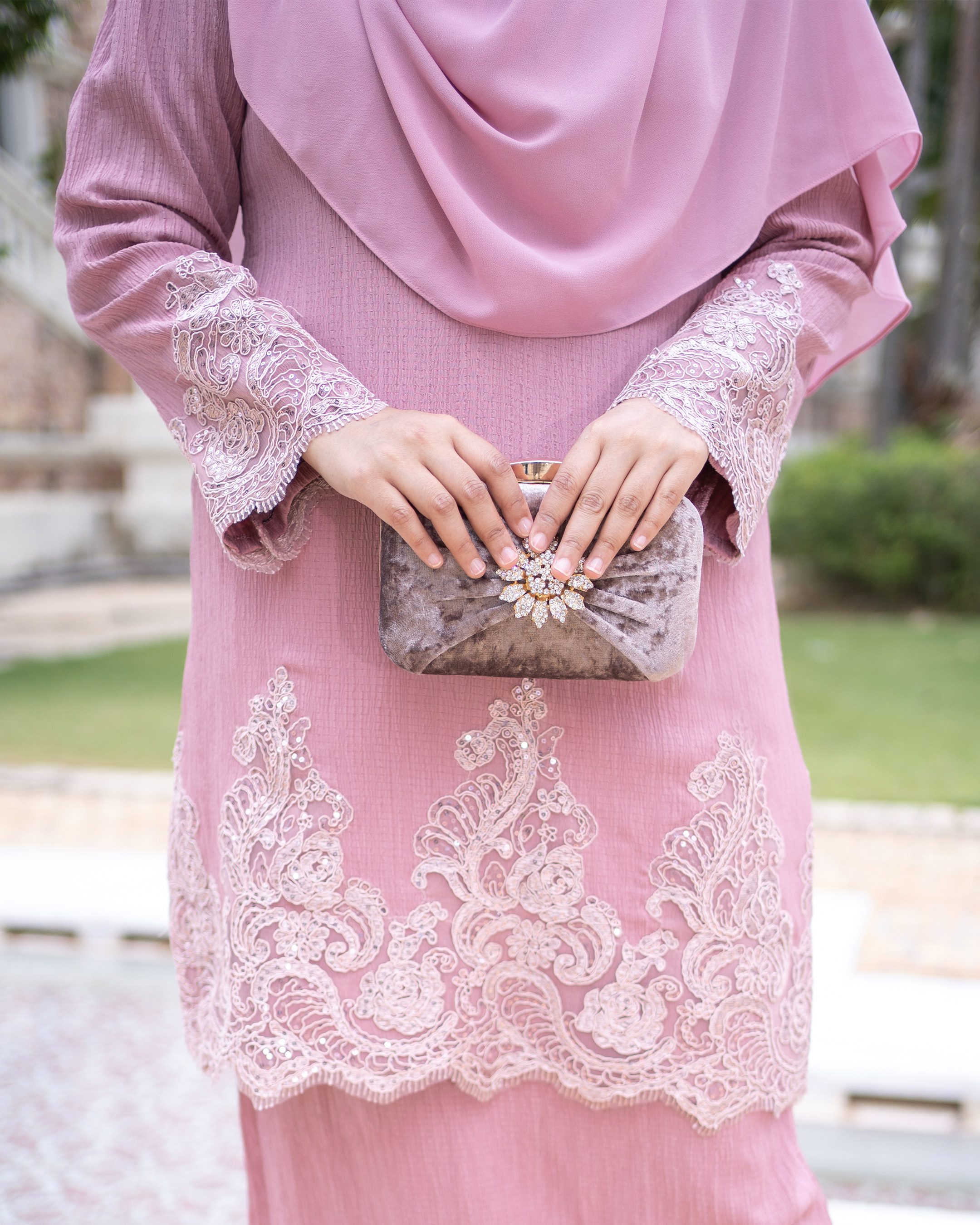 Baju Kurung Moden Lace Hayley - Candy Pink