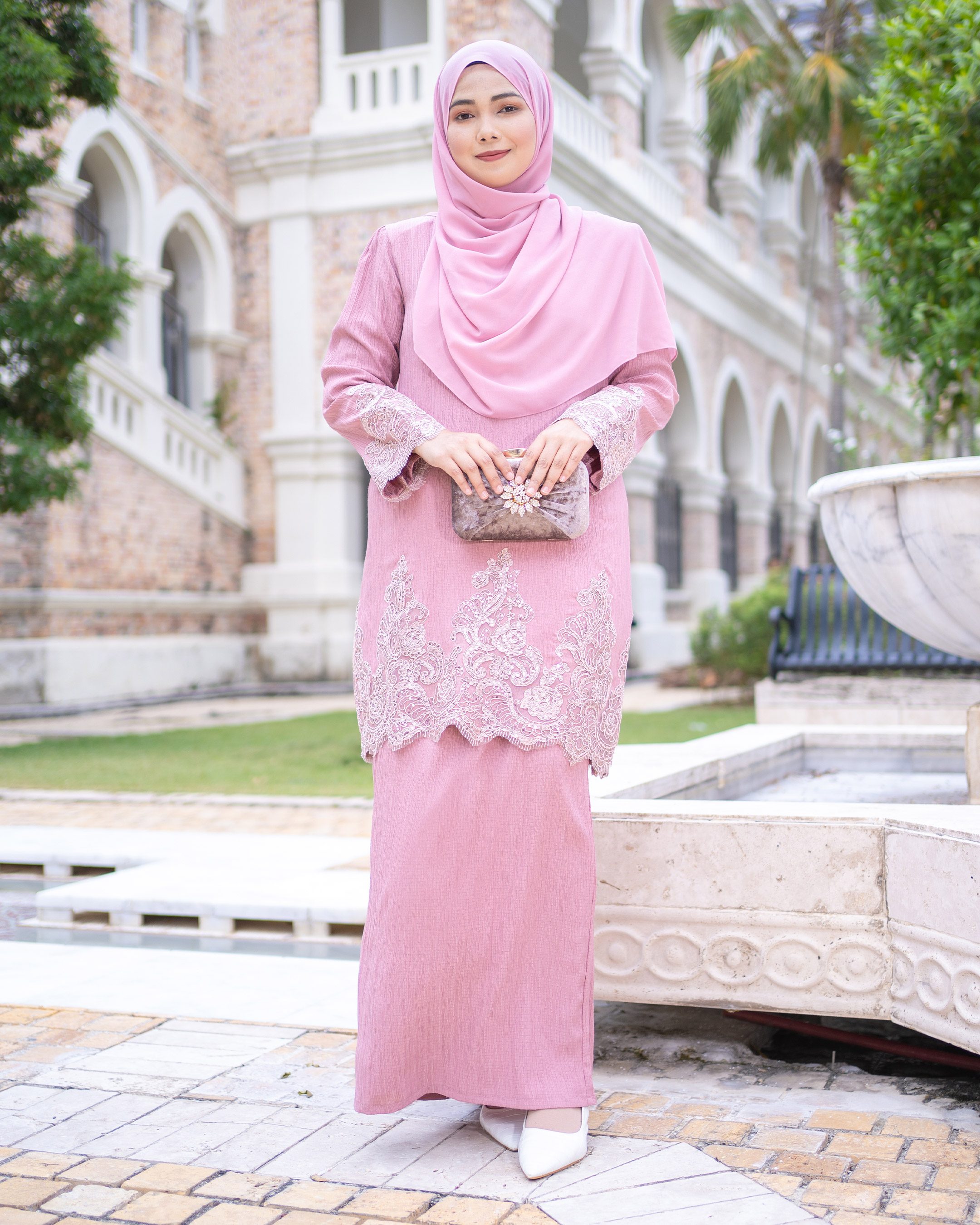 Baju Kurung Moden Lace Hayley - Candy Pink