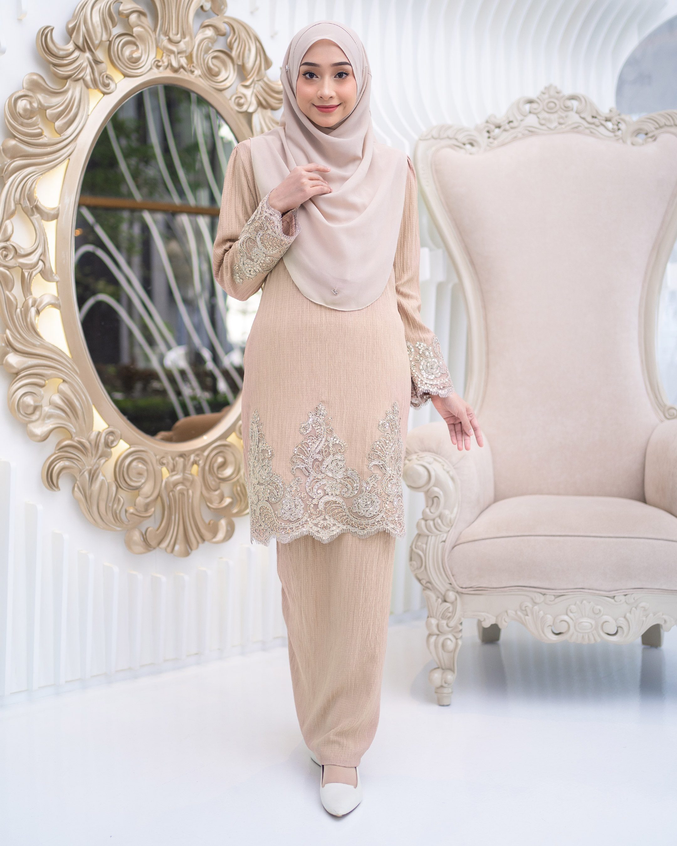 Baju Kurung Moden Lace Hayley - Champagne Nude