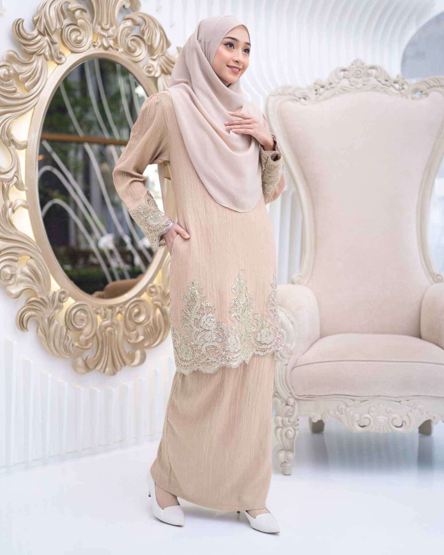 Baju Kurung Moden Lace Hayley - Champagne Nude