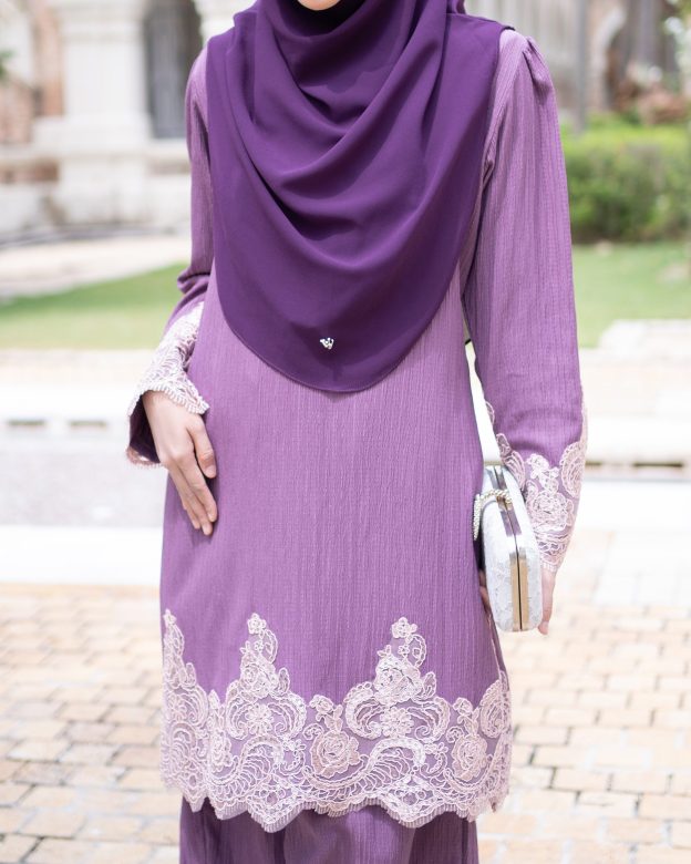 Baju Kurung Moden Lace Hayley - French Violet