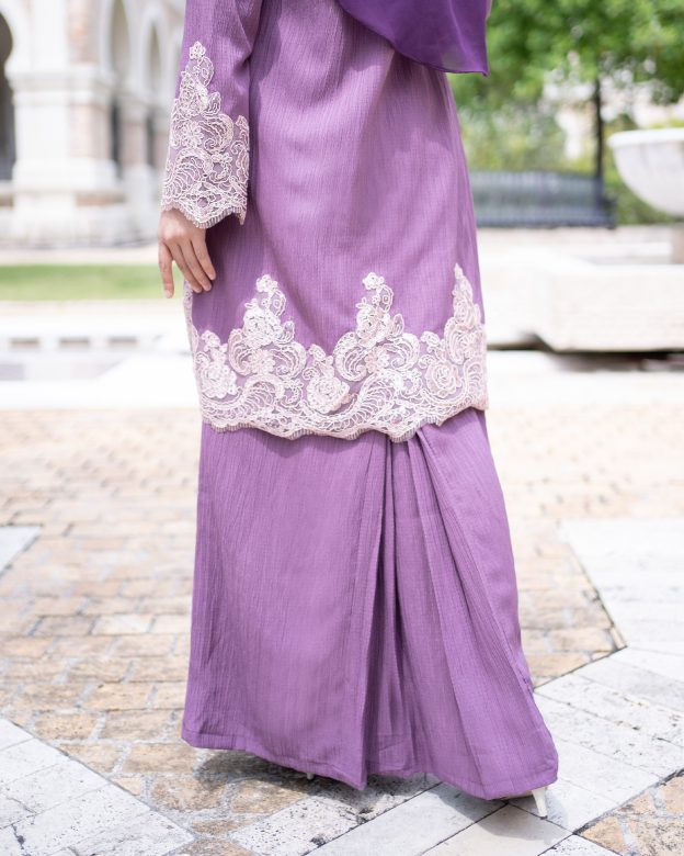 Baju Kurung Moden Lace Hayley - French Violet