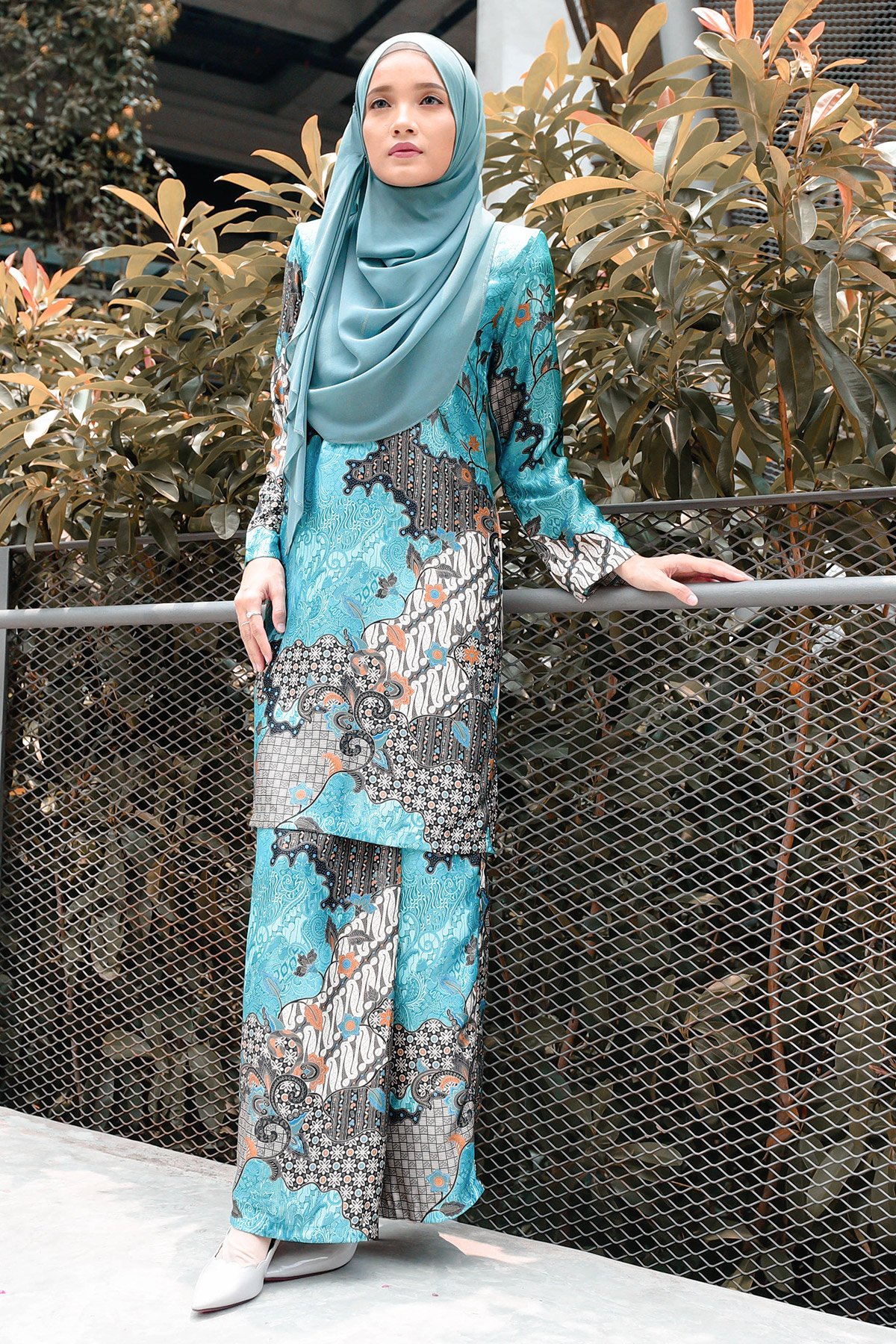 Baju Kurung Batik Satin Silk Narisa - Ice Mint
