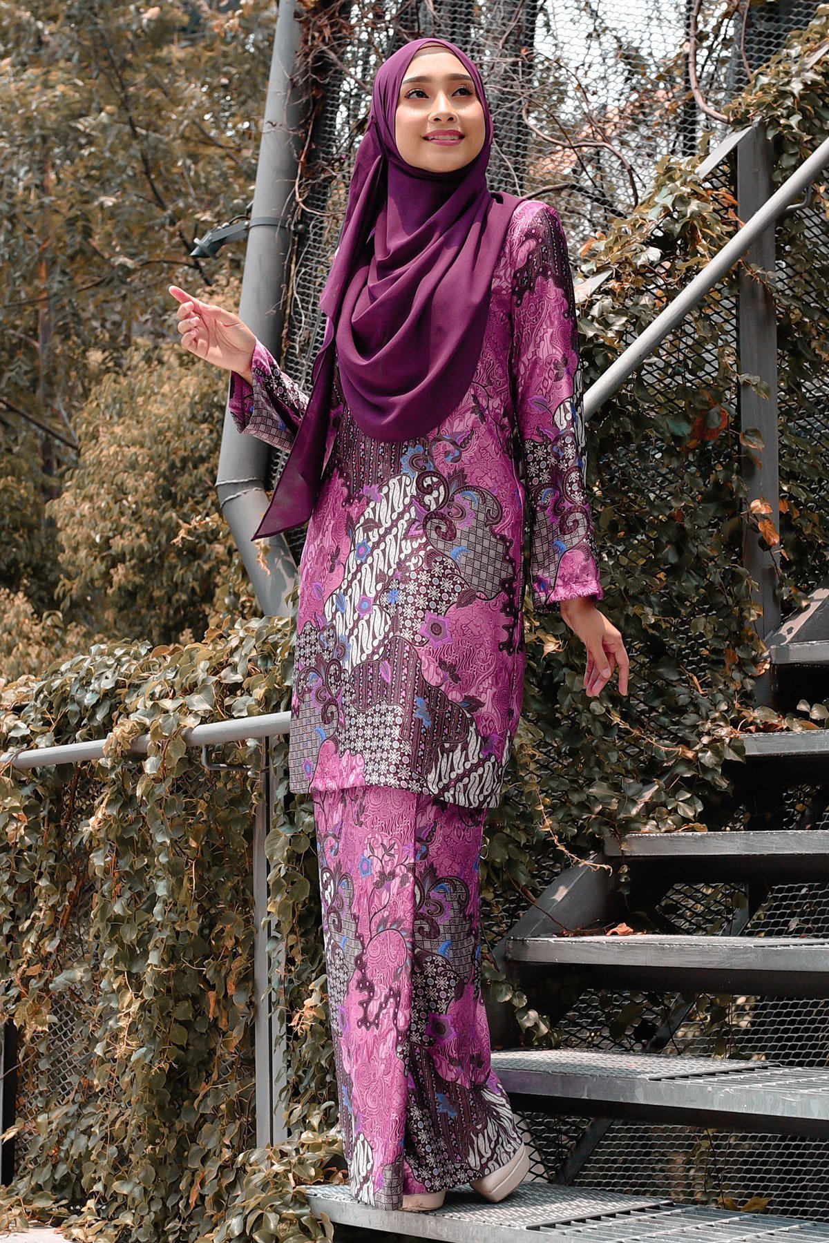 Baju Kurung Batik Satin Silk Narisa - Candy Pink