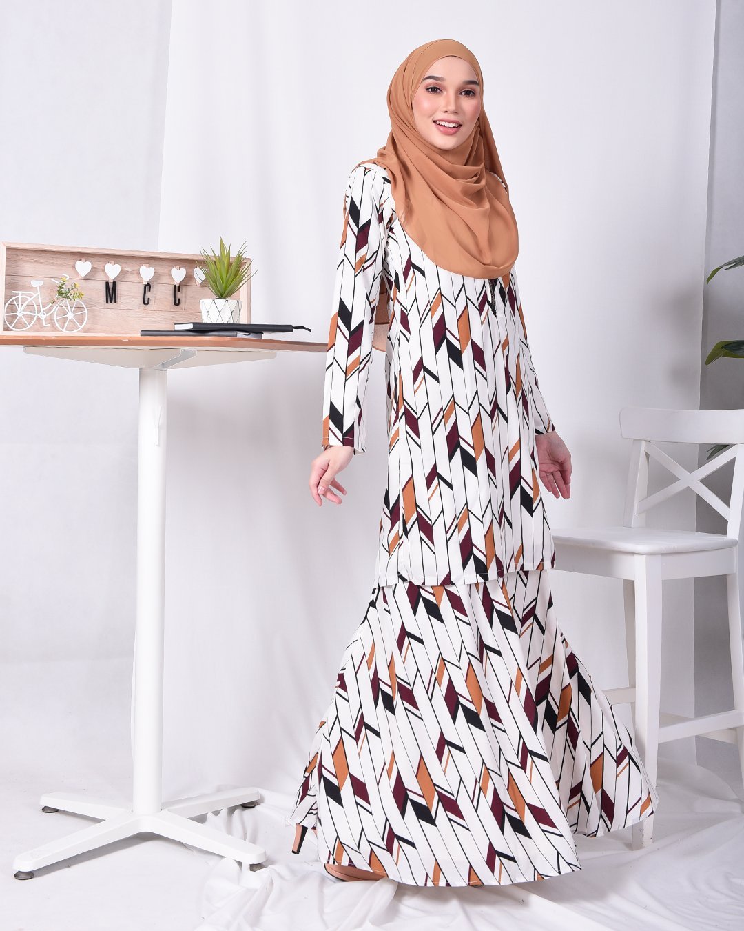 Baju Kurung Nicole - Cotton White