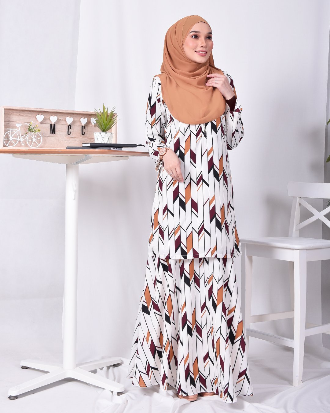 Baju Kurung Nicole - Cotton White