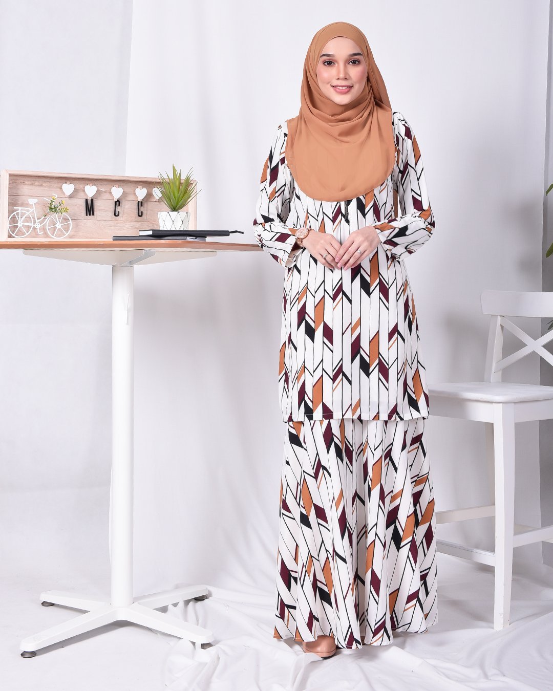 Baju Kurung Nicole - Cotton White